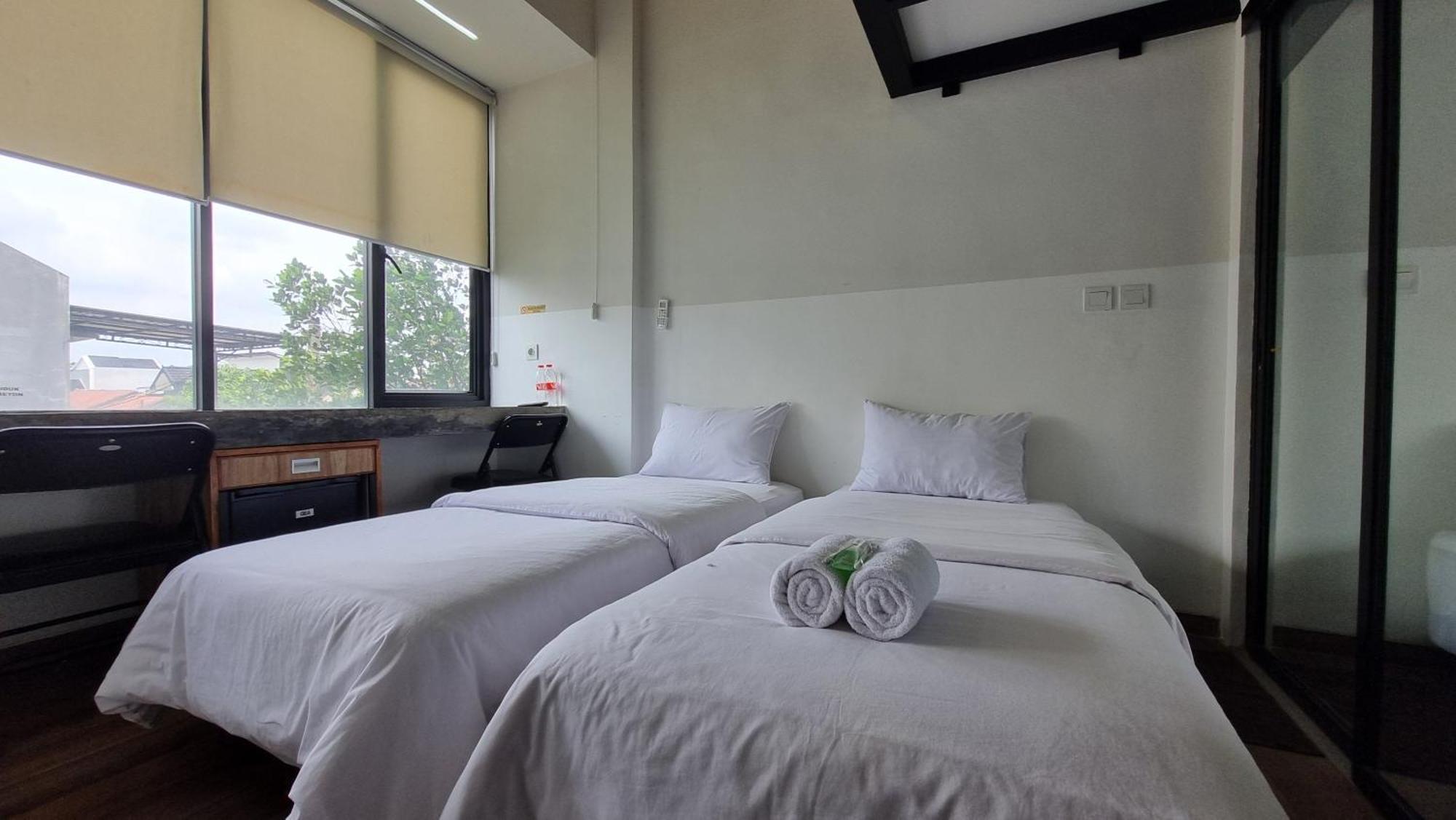 Guest House 555 Nki South Tangerang Exterior foto